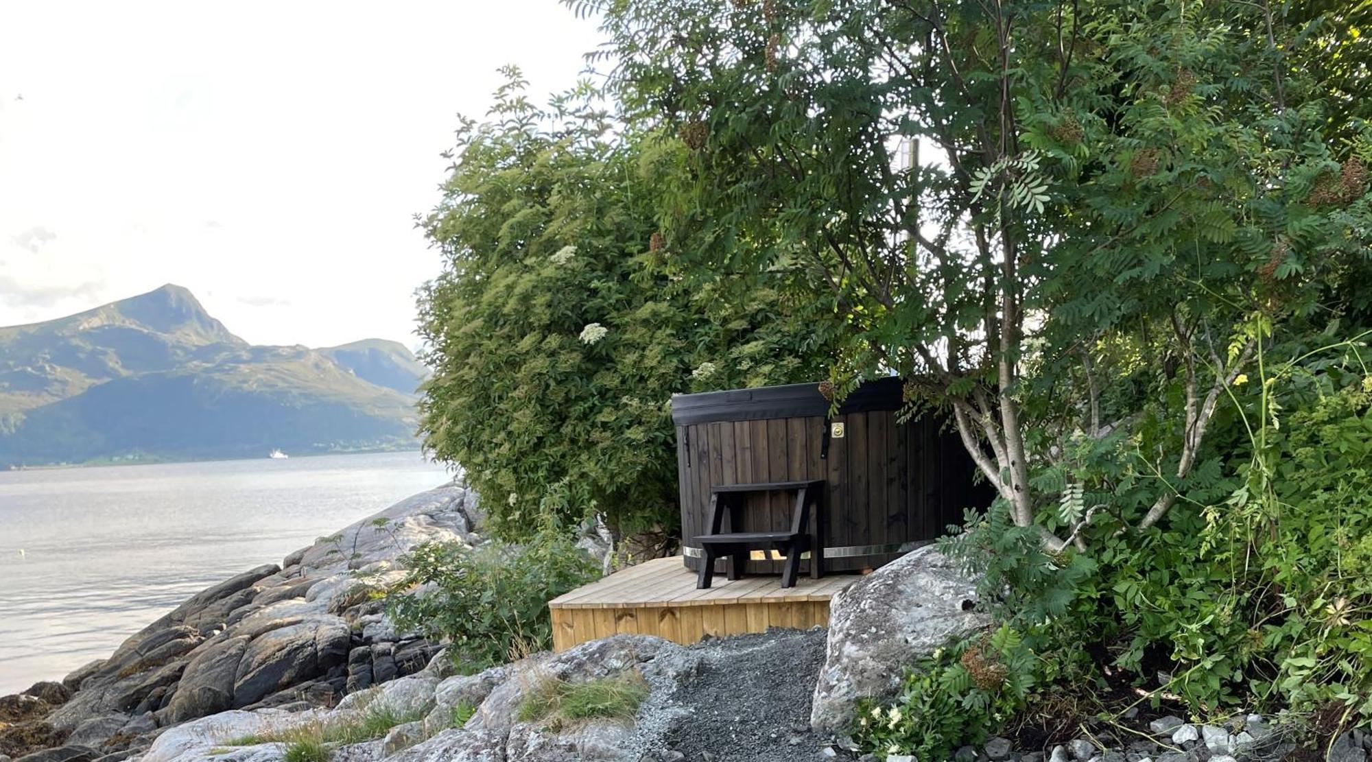 Kraen Gard Villa Larsnes Exterior photo